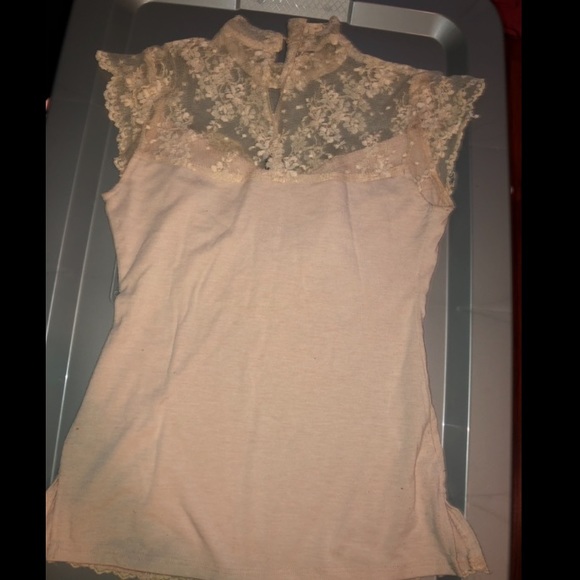 Top - Picture 2 of 3